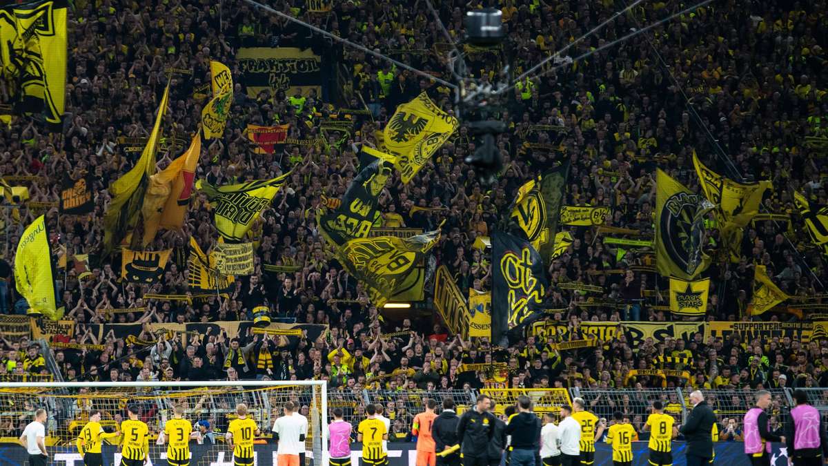 Borussia Dortmund înfruntă abandonul cu mândrie după victoria împotriva Barcelonei Borussia Dortmund a fost eliminată din competițiile europene, dar a reușit să înfrunte această realitate cu mândrie, obținând o victorie de 3-1 împotriva FC Barcelona pe teren propriu
