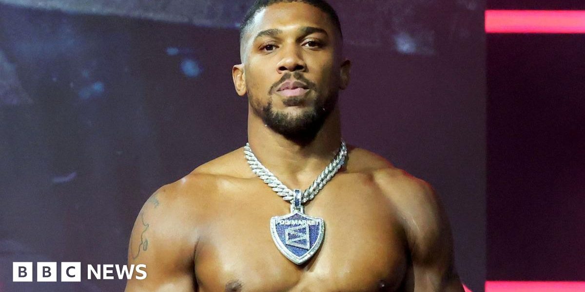 Anthony Joshua injured in Nigeria car crash, with two others dead