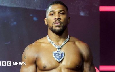 Anthony Joshua injured in Nigeria car crash, with two others dead