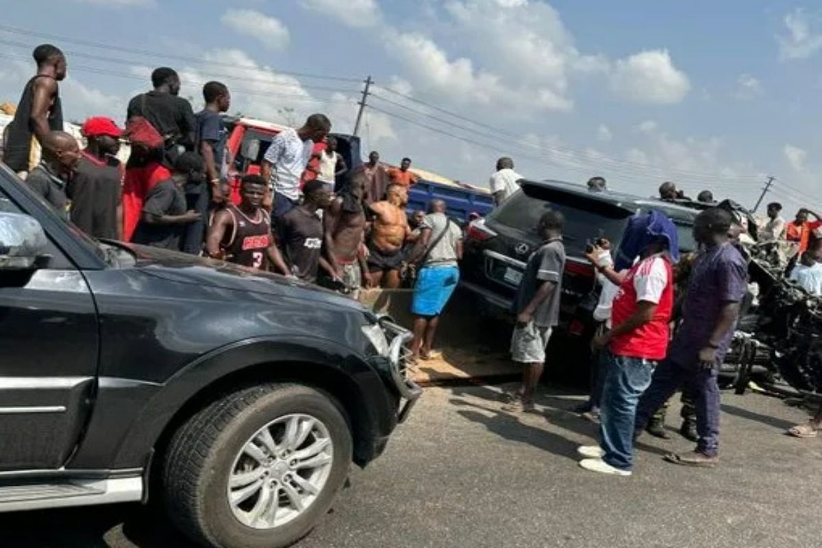 cine sunt cei doi bărbați morți în urma impactului