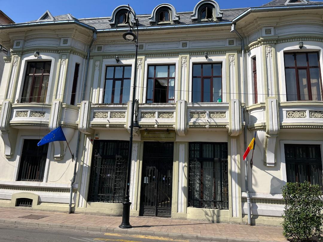 AJPIS Dolj: O sumă record pentru asistență socială în decembrie 2025 Agenția Județeană pentru Plăți și Inspecție Socială (AJPIS) Dolj a virat, în luna decembrie 2025, o sumă impresionantă de peste 127,45 milioane de lei, destinată beneficiilor de asistență socială