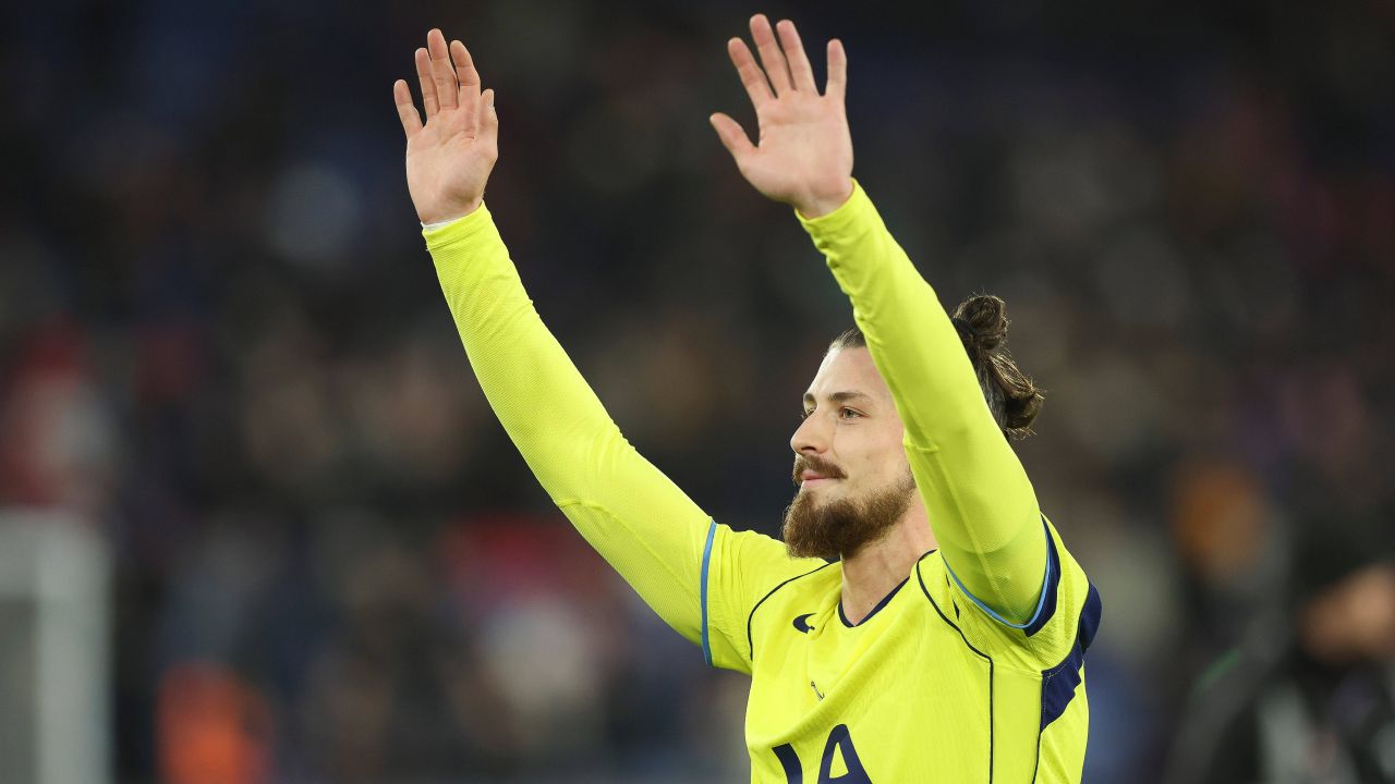 Drăgușin, un verdict impresionant sosește din Anglia: Radu, caracterizat printr-un cuvânt definitoriu.