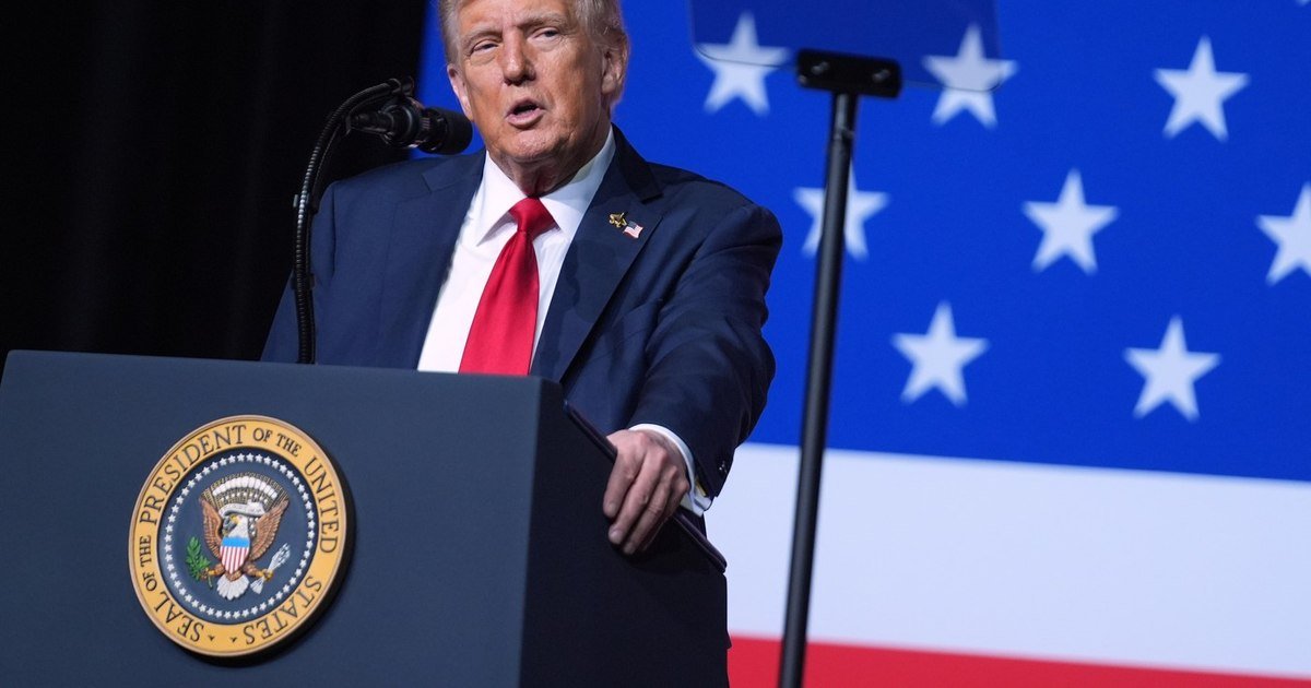 CNN prezintă cele mai mari neadevăruri ale lui Donald Trump din 2025, inclusiv „Ucraina a declanșat războiul Rusiei”.