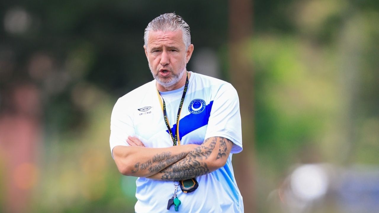 Laurențiu Reghecampf, final de an la Al-Hilal Omdurman Laurențiu Reghecampf a încheiat anul 2025 într-un mod spectaculos pe banca tehnică a echipei Al-Hilal Omdurman, campioana Sudanului