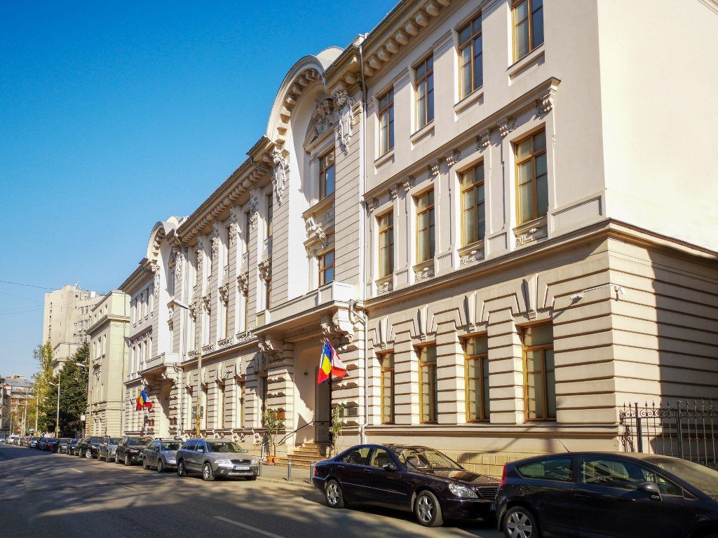 Peste 7.800 de locuri disponibile la admiterea pentru studii universitare la Academia de Științe Economice din București reprezintă un moment crucial pentru tinerii aflați în căutarea unei oportunități de a-și construi un viitor academic solid