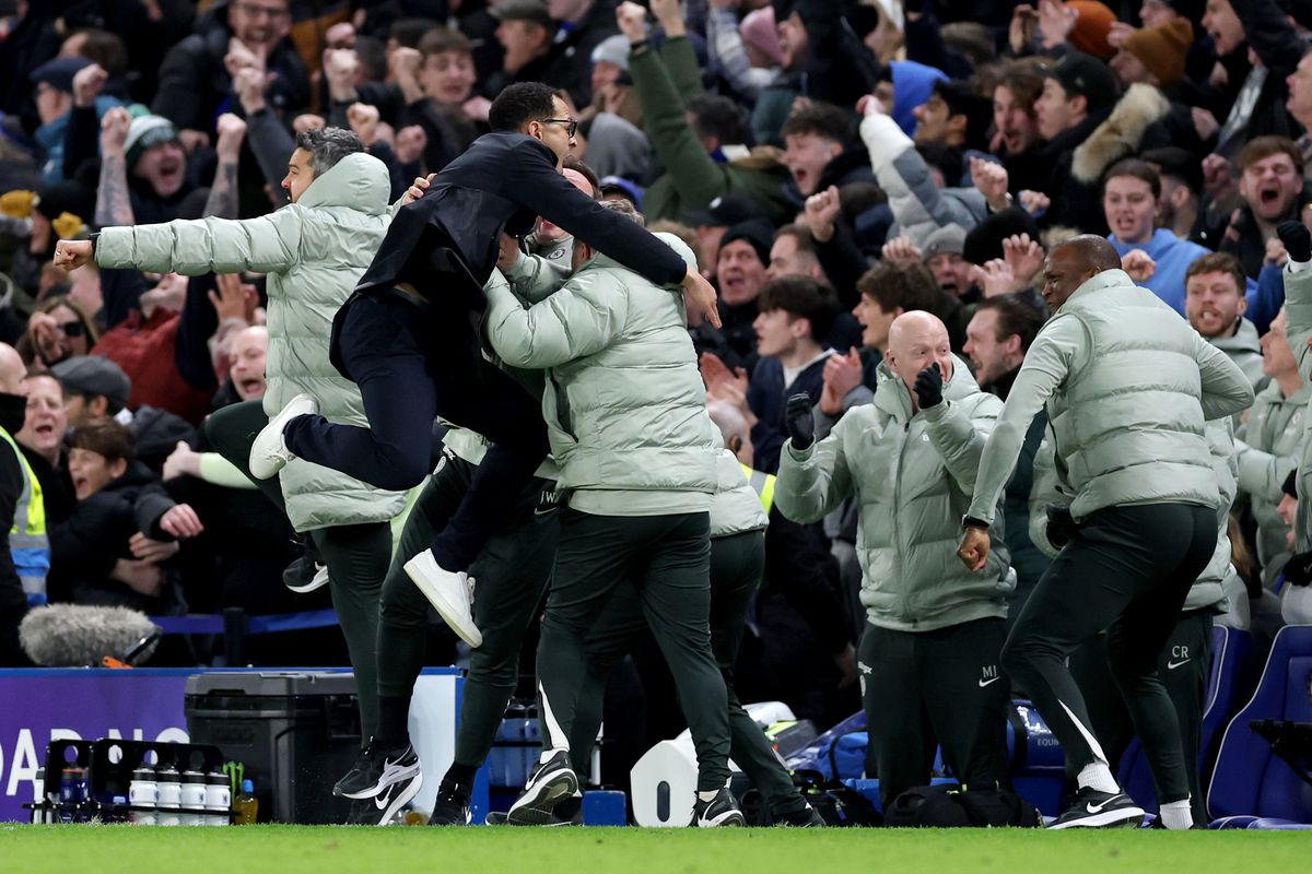 Chelsea răstoarnă soarta derby-ului londonez și câștigă dramatic!