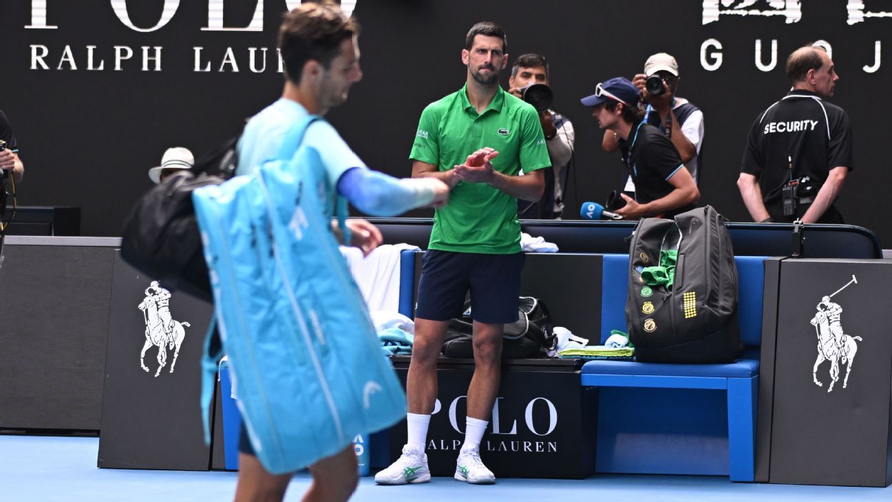 Djokovic avansează în semifinale după retragerea lui Musetti Novak Djokovic, marele jucător sârbu, s-a calificat în semifinalele Australian Open, dar cu un gust amar, datorită retragerii incerditabile a italianului Lorenzo Musetti