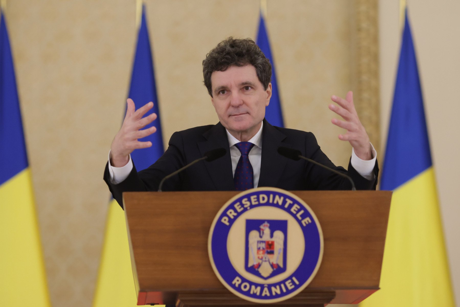 Președintele Nicușor Dan inițiază o analiză asupra unui proiect controversat al administrației americane Președintele României, Nicușor Dan, a anunțat oficial demararea unui proces de analiză a unei inițiative a fostului președinte Donald Trump, intitulată „Consiliul pentru Pace”