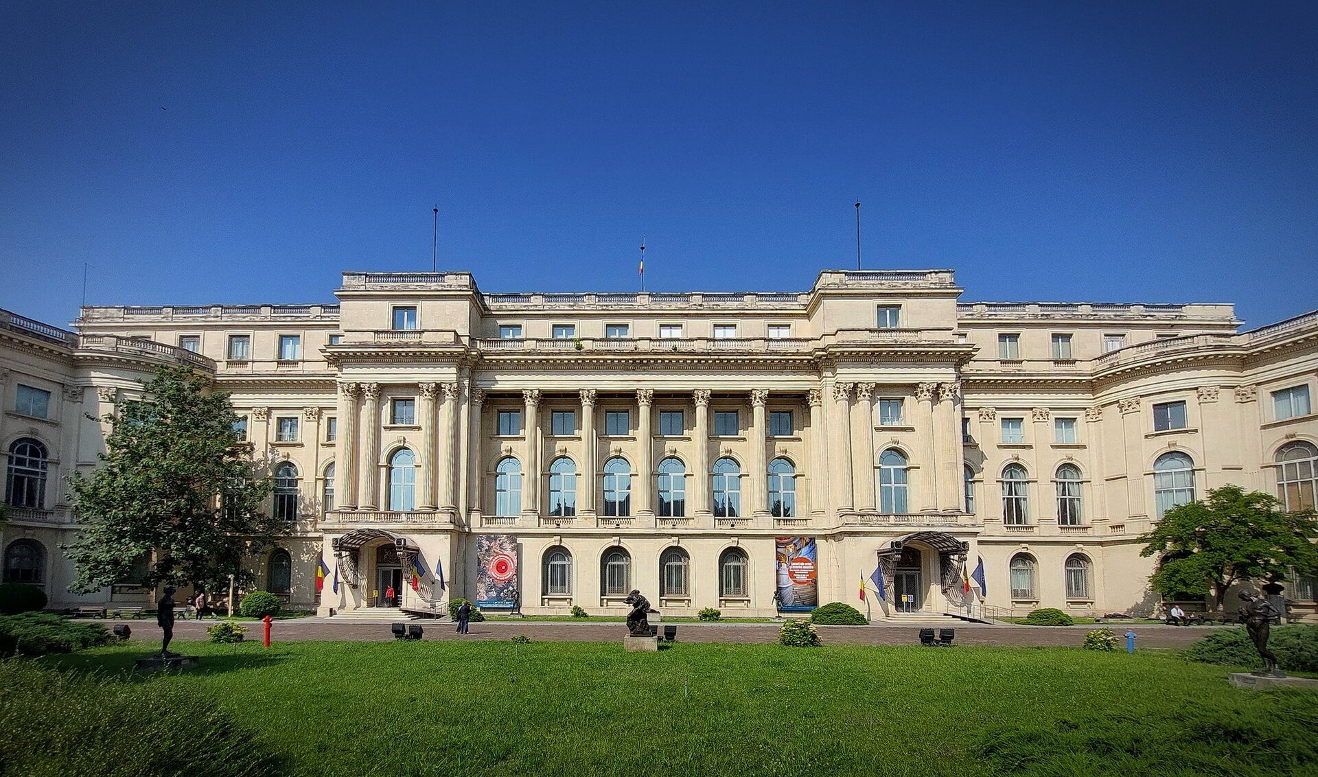 Erwin Kessler a fost desemnat oficial noul director general al Muzeului Național de Artă al României, în urma unui concurs desfășurat la sfârșitul anului 2025