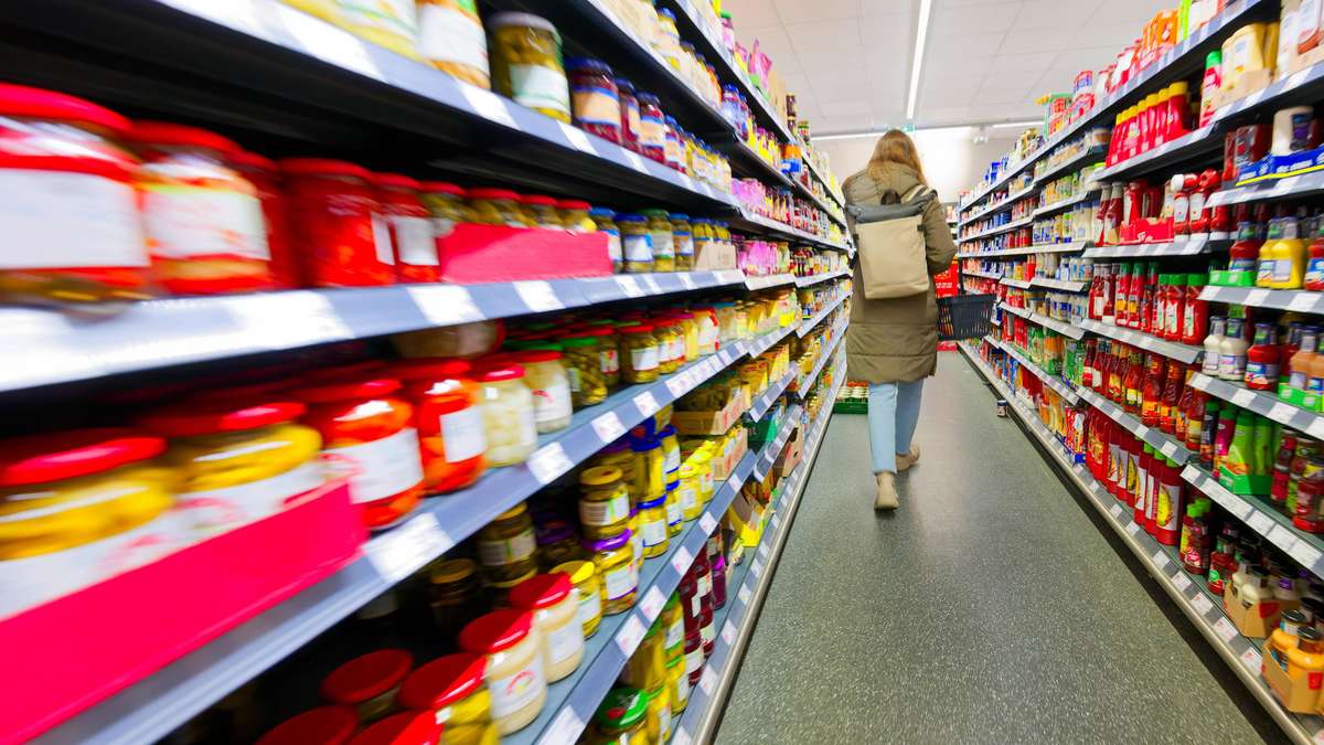 Magazinele deschise de Anul Nou: Unde poți găsi oferte!