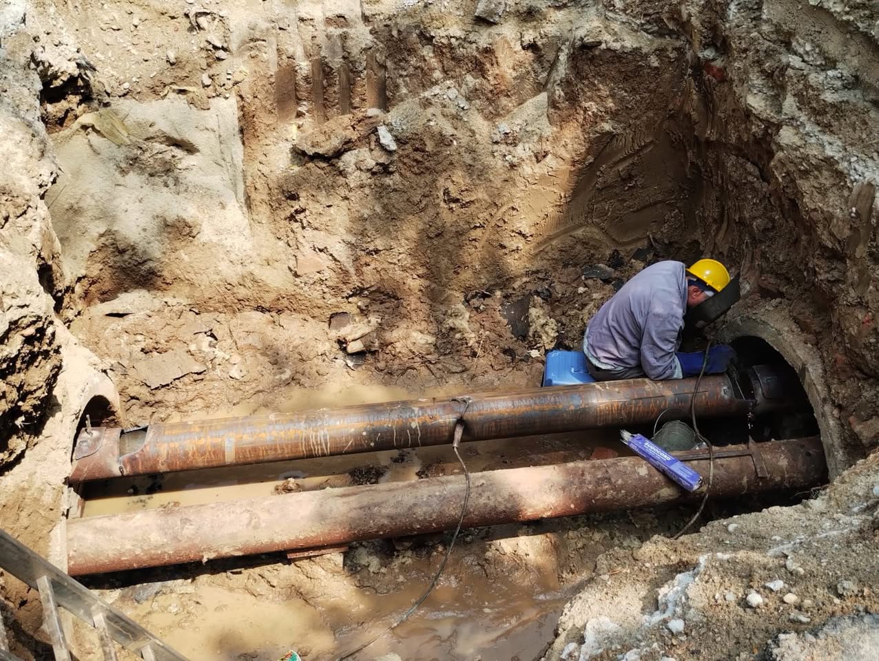 Primăria Capitalei se confruntă cu o problemă sumbră: datoriile către compania municipală de termoficare, Termoenergetica București (CMTEB), se cifrează acum la peste 100 de milioane de euro