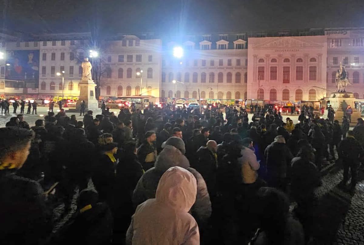 Fenerbahce, în centrul Vechi din București: fani pasionați și emoții!