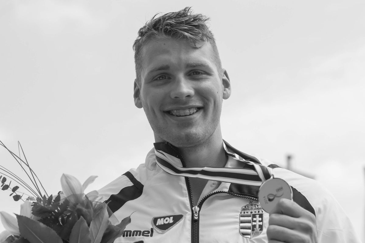 Sportul maghiar își plânge eroul: Miklos Dudas a fost găsit mort la 34 de ani Miklos Dudas, fost campion mondial la kaiac-canoe, a fost găsit decedat în apartamentul său din Budapesta pe 5 ianuarie 2026