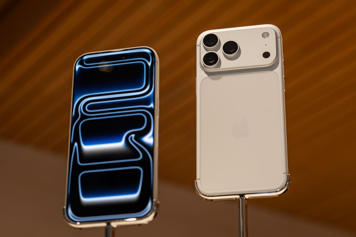 Apple iPhone 18 Pro’s Biggest Visual Redesign In Years Revealed In New Leak