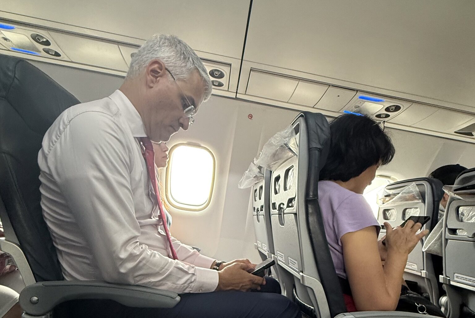 Dragoș Pîslaru anunță deschiderea totală a cheltuielilor legate de deplasările externe ale Ministerului Investițiilor și Proiectelor Europene Un gest rar întâlnit în peisajul administrativ românesc a fost anunțat recent de ministrul Investițiilor și Proiectelor Europene, Dragoș Pîslaru