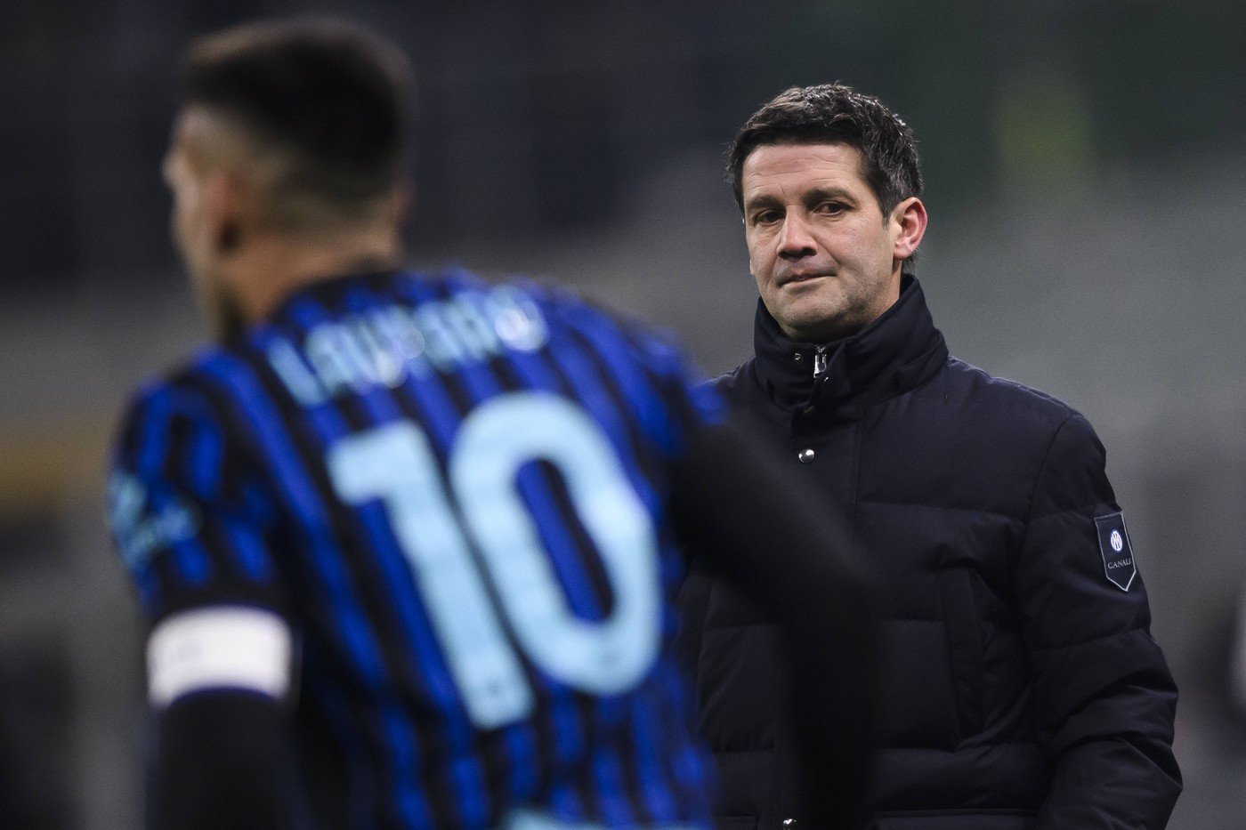 Cristi Chivu, surpriză la Inter – Bologna: Absența de la conferința de presă Inter Milano s-a impus categoric în fața echipei Bologna, înregistrând o victorie cu 3-1, și a revenit astfel în fruntea clasamentului Serie A