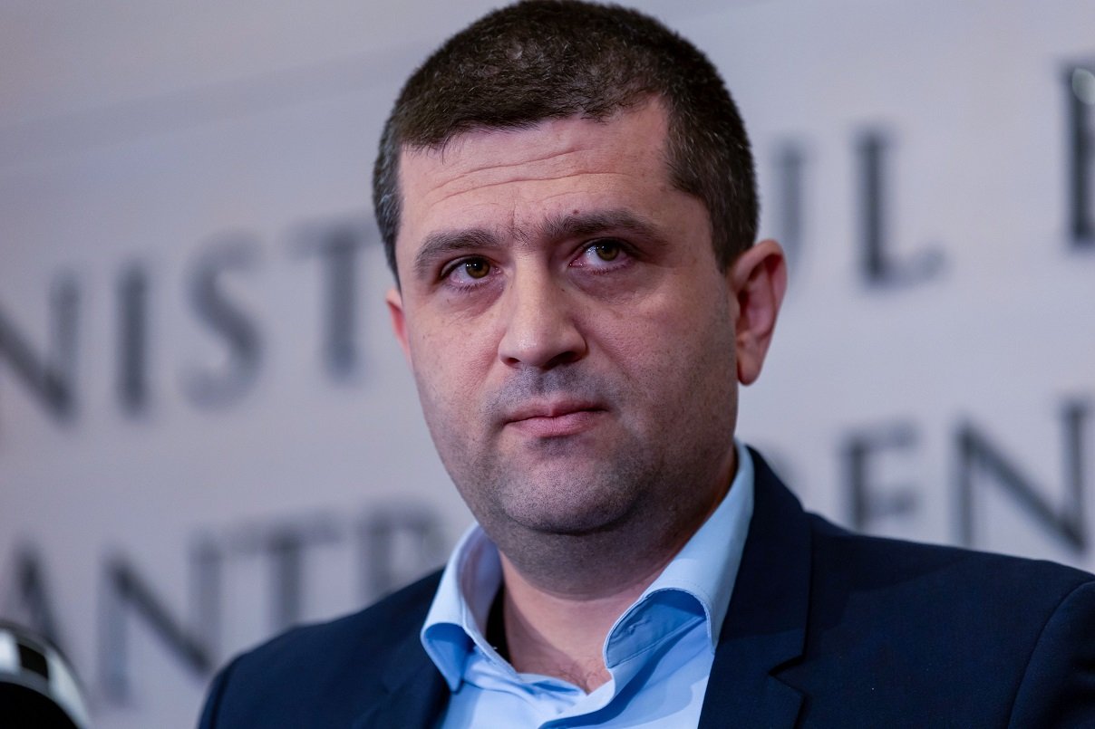 Radu Miruță: Guvernul va adopta măsuri pentru reducerea fondului de salarii cu 10%