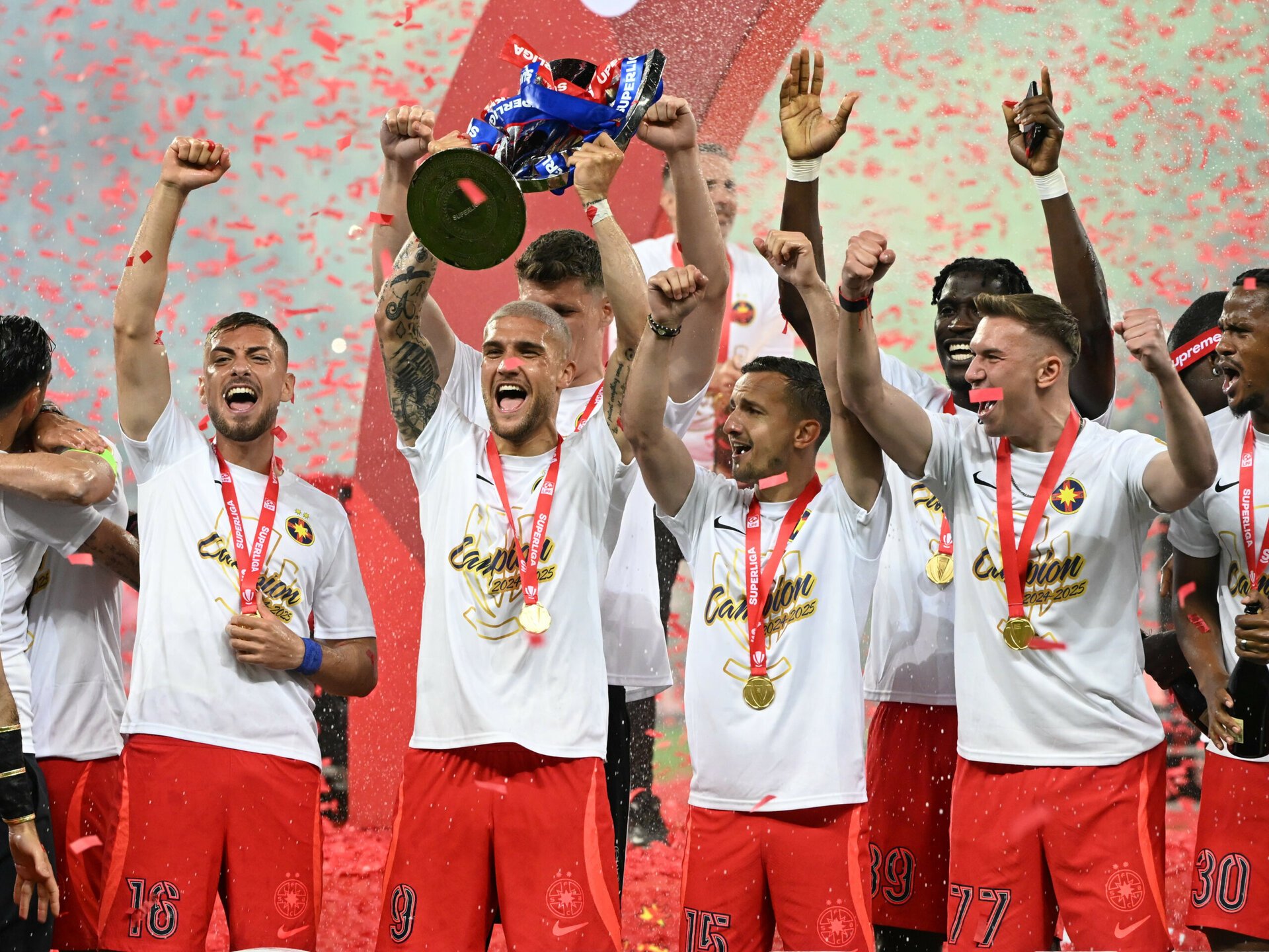 Fostul fotbalist de la FCSB refuză să plece de la echipă!