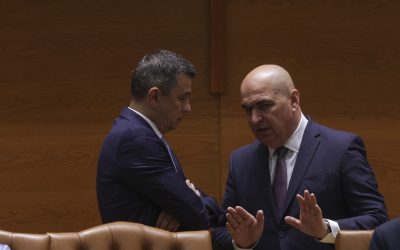 PARLAMENT_ASUMARE_5_PACHETE_BOLOJAN_002_INQUAM_Photos_Octav_Ganea-e1756747349369.jpg - ReporterUrban