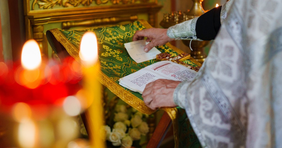 Ianuarie 2026: Sărbători cu Cruce Roșie în Calendarul Ortodox Calendarul ortodox al lunii ianuarie 2026 se deschide cu o serie de sărbători de mare importanță spirituală, fiecare dintre ele având o semnificație profundă în tradiția creștină