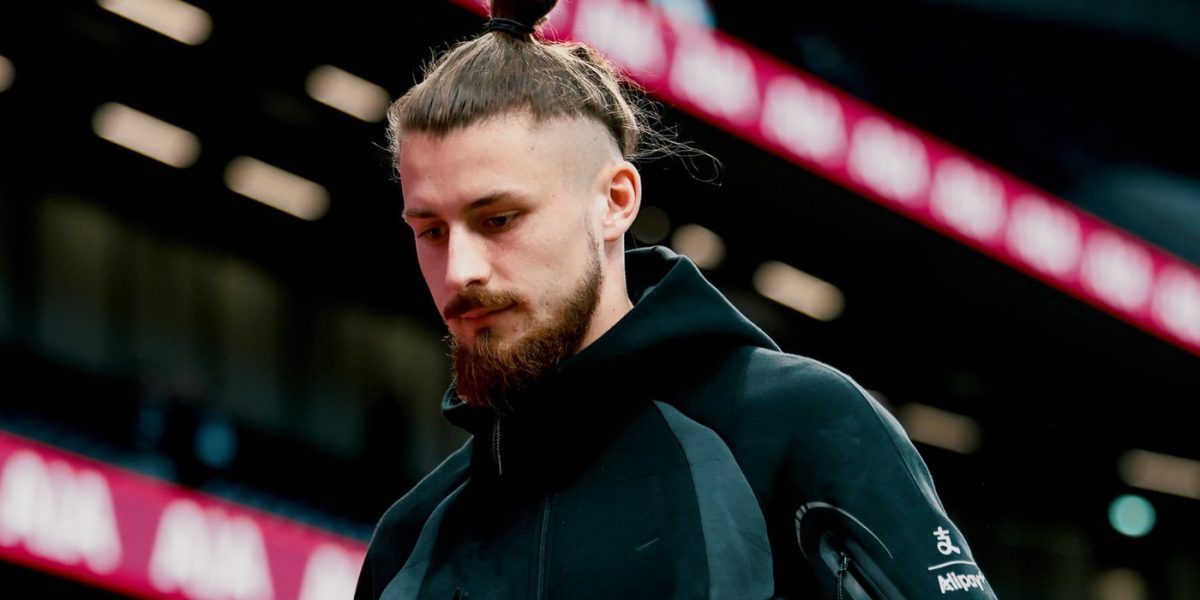 Radu-Dragusin-trebuie-sa-plece-de-urgenta-de-la-Tottenham.jpg - ReporterUrban