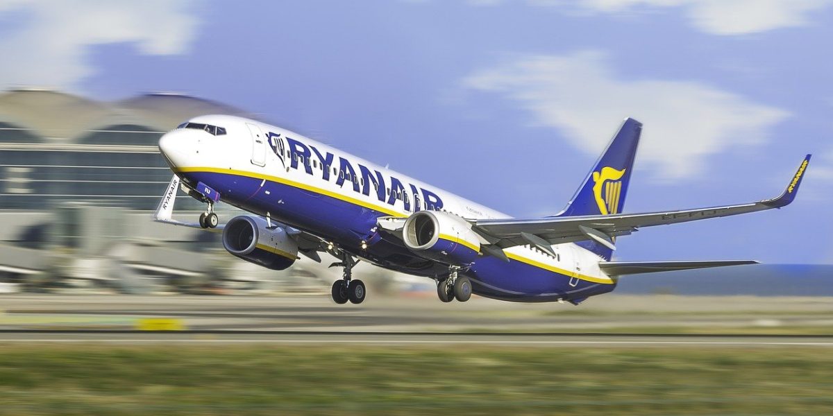 Ryanair.jpg - ReporterUrban
