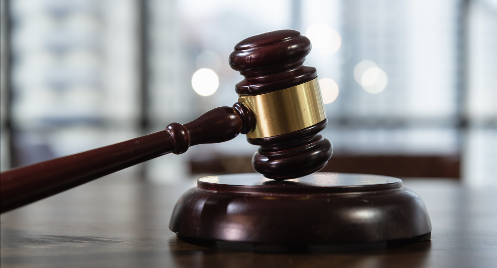 Curtea de Apel București a amânat, luni, pentru data de 12 ianuarie, decizia referitoare la contestarea înființării comitetului guvernamental pentru modificarea legislației în domeniul justiției, decizie solicitată de Guvern