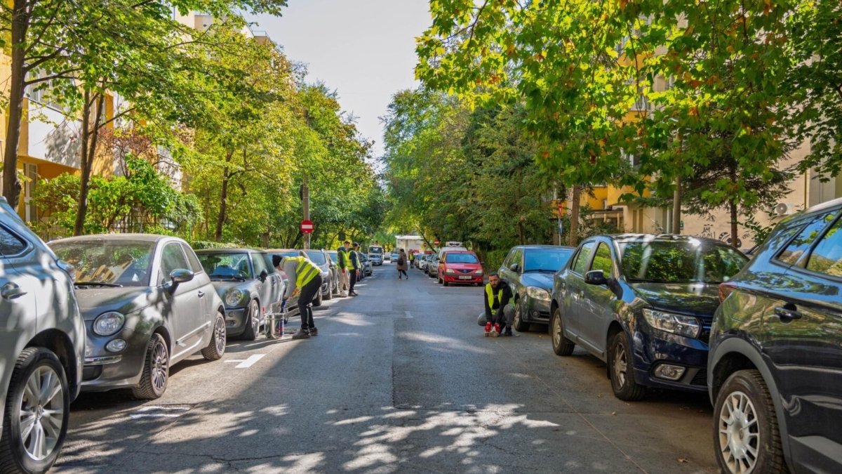 Sector 2: Trei mașini zilnic ridicate de pe domeniul public în 2025