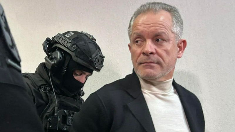 După șase ani de fugă, Vladimir Plahotniuc a fost arestat în Grecia, extrădat și adus la Chișinău
