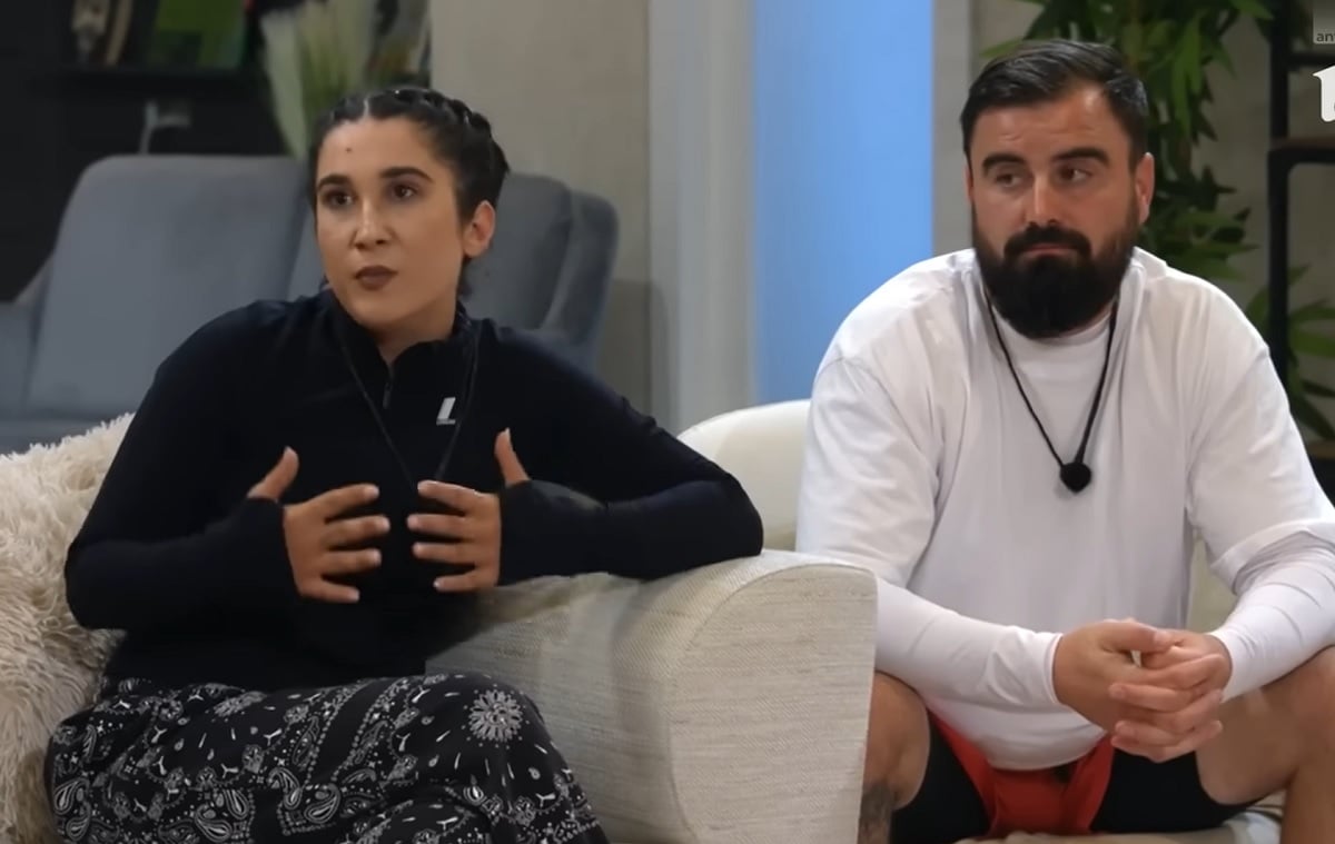 Eliminarea șocantă a cuplului Adda și Cătălin Rizea din „Power Couple 2026” Cel de-al treilea sezon al competiției „Power Couple” a fost marcat de o eliminare neașteptată, cuplul Adda și Cătălin Rizea fiind nevoit să părăsească competiția după o probă drastică