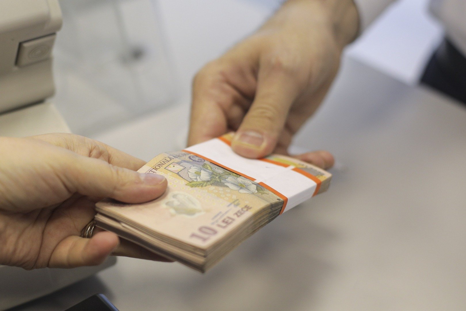 Președintele Nicușor Dan promulgă legea pensiilor private, limitare retrageri la 30%