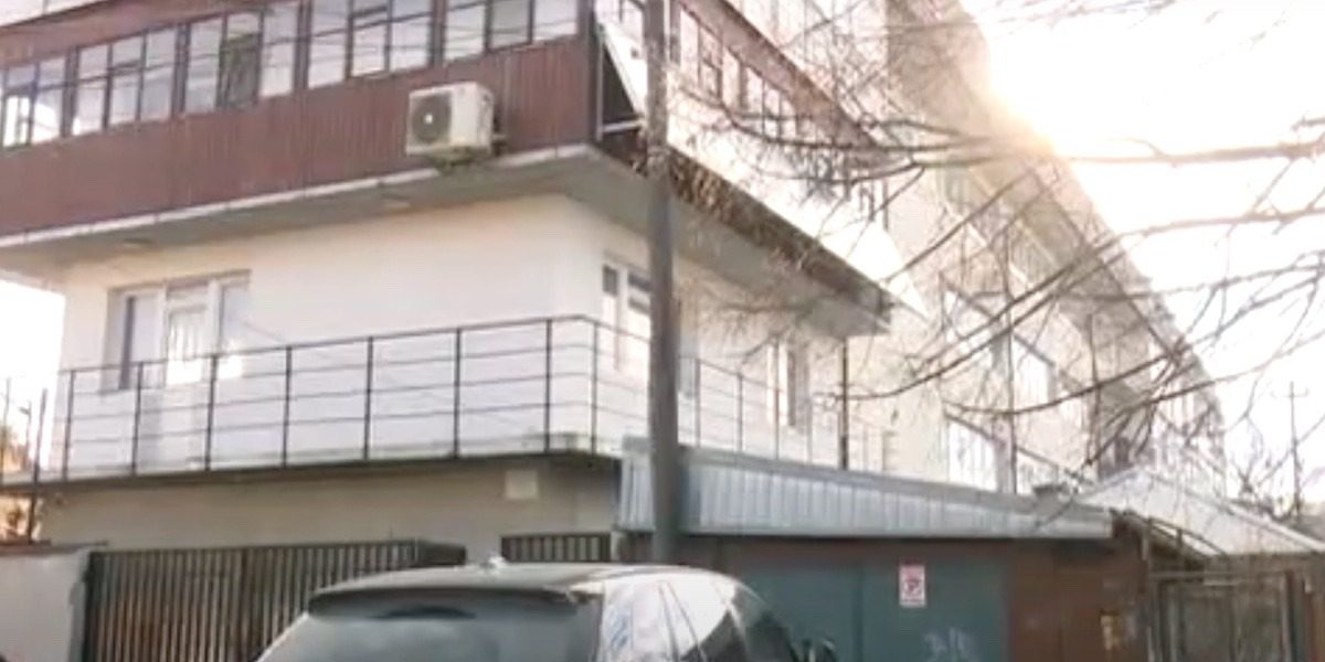 bloc-fara-curent-sector-5.jpg - ReporterUrban