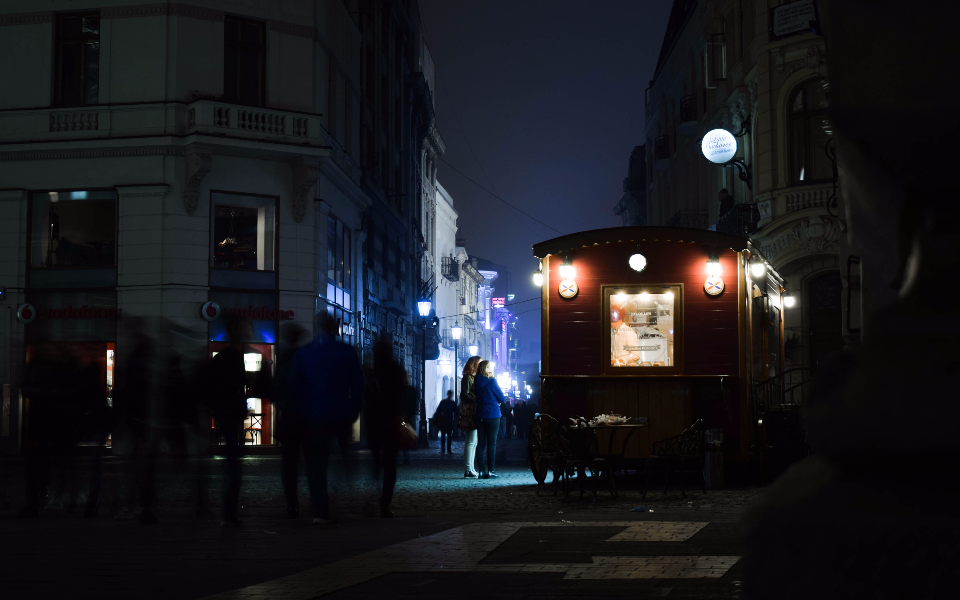 bucharest-night_M5OKHZ7GZX.webp.webp - ReporterUrban