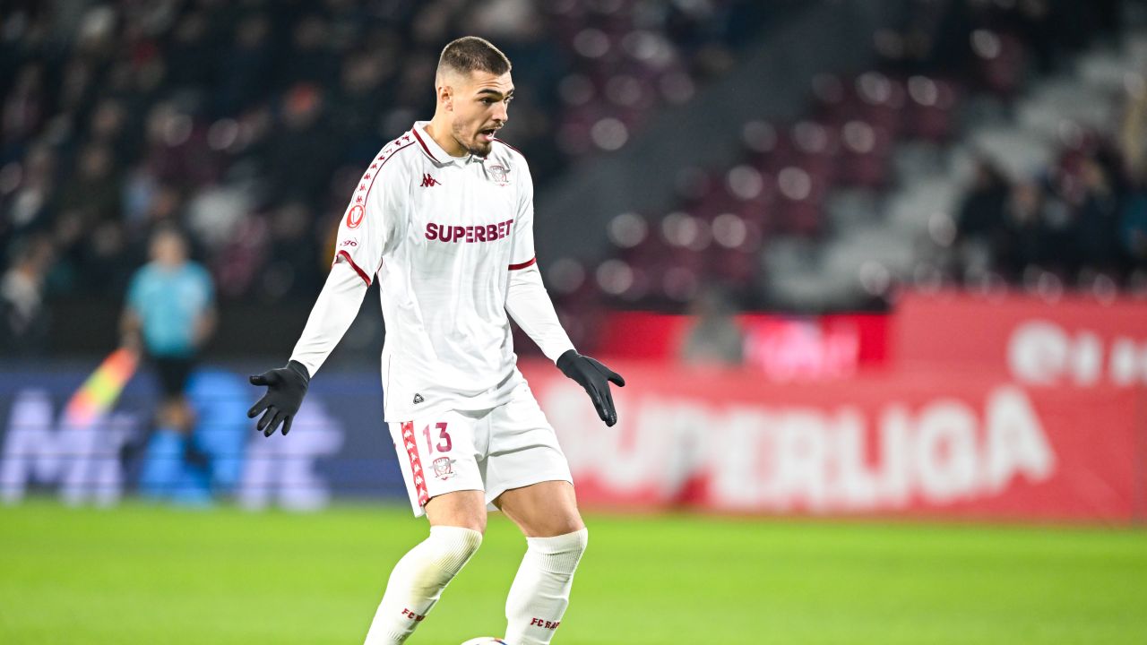 Costel Gâlcă confirmă: Denis Ciobotariu părăsește Rapidul?