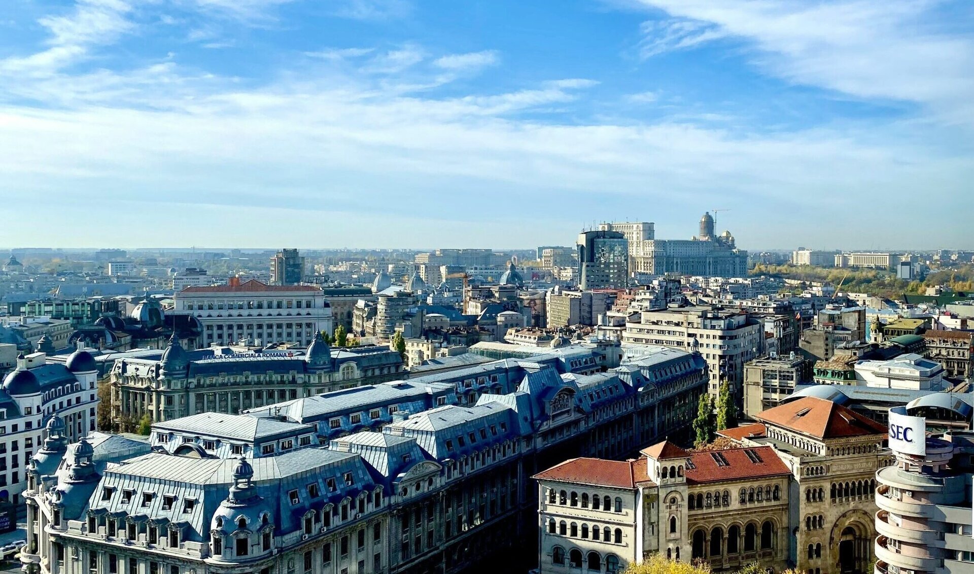 Bucureștiul își păstrează statutul de principală destinație turistică din România, în special pentru vizitatorii internaționali, după cum arată cele mai recente date privind sezonul estival 2024