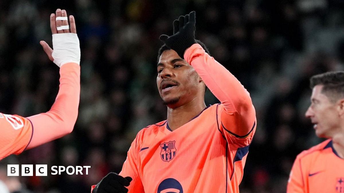 Barcelona își consolidează poziția de lider în La Liga după victoria cu Elche Barcelona a bifat o nouă victorie în La Liga, învingând echipa Elche cu 3-1 în ceea ce s-a dovedit a fi un meci captivant pe terenul adversarilor