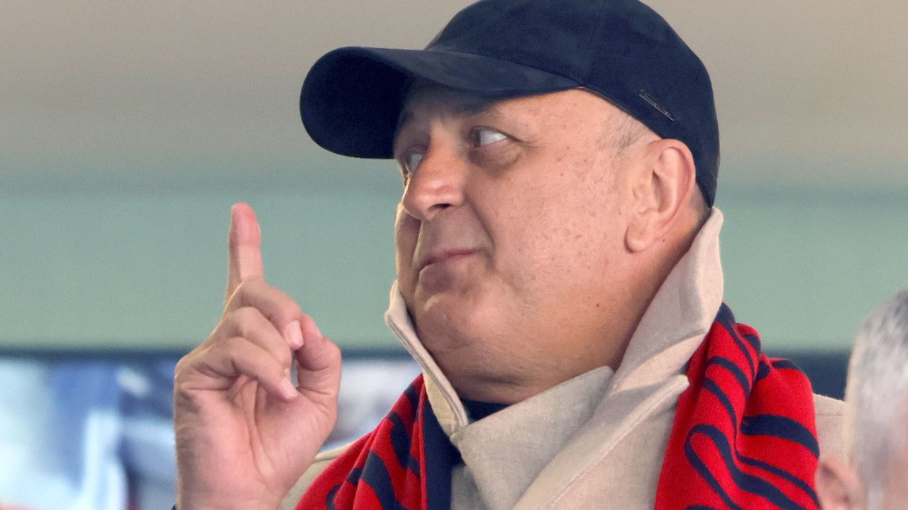 Genoa în dificultate: o situație alarmantă în Serie A Genoa, unul dintre cele mai reprezentative cluburi italiene, se află într-o situație critică, ocupând a doua jumătate a clasamentului din Serie A