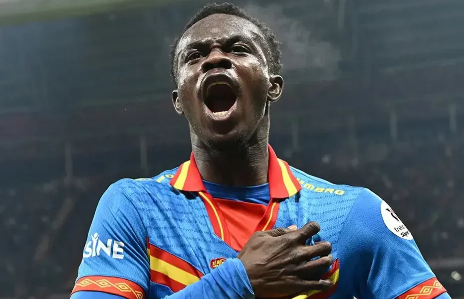 dennis-872356.jpg - ReporterUrban