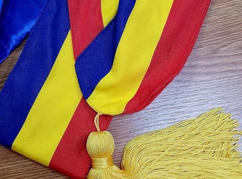 esarfa-primar.jpg - ReporterUrban