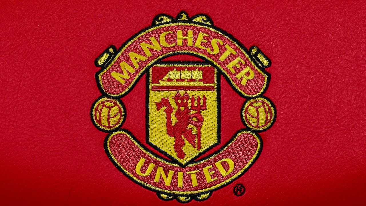Manchester United vizează un jucător cu 155 de meciuri de la rivala sa.