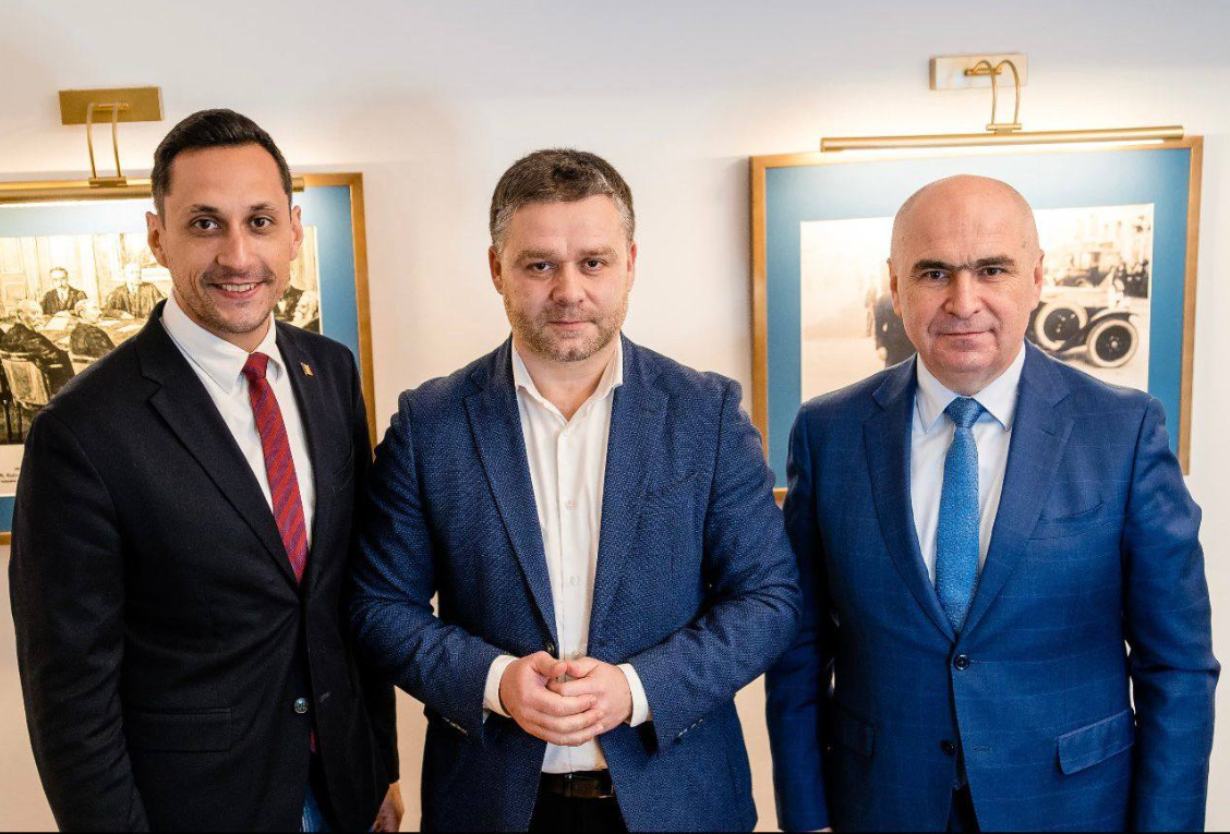 Vlad Gheorghe, fost europarlamentar și candidat la alegerile pentru Primăria Capitalei, a fost numit recent consilier onorific al prim-ministrului Ilie Bolojan, într-un gest ce marchează asocierea sa oficială cu guvernul liberal din România