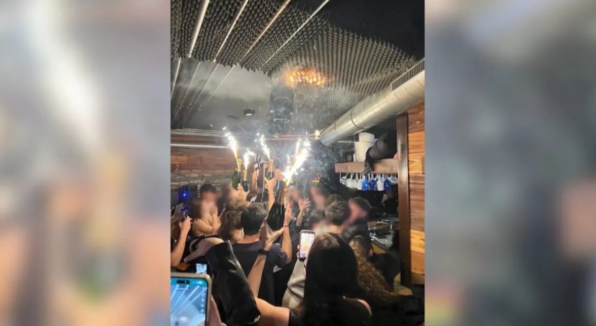 Incendiul devastator de la un bar din Elveția a ridicat semne de întrebare majore asupra măsurilor de siguranță și infrastructurii clădirii, dezvăluind vulnerabilități grave în sistemele de evacuare și protecție contra incendiilor