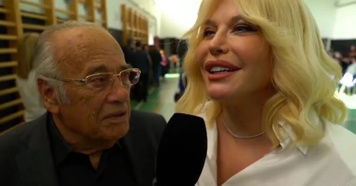 Loredana Groza, una dintre cele mai apreciate artiste ale muzicii românești, trece prin clipe grele, după ce tatăl său, Vasile Groza, în vârstă de 88 de ani, a decedat