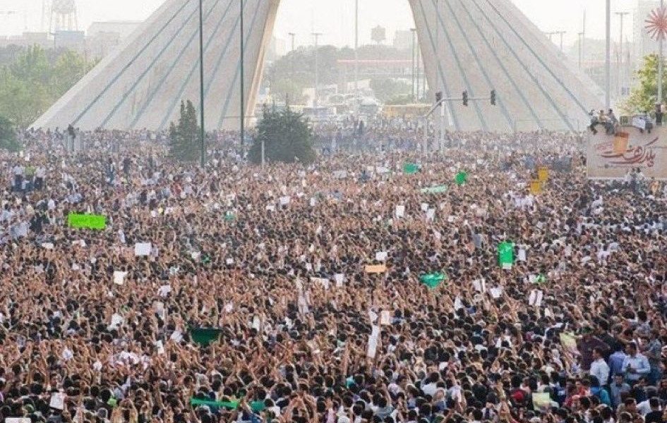 iran-proteste-multime-oameni.jpg - ReporterUrban