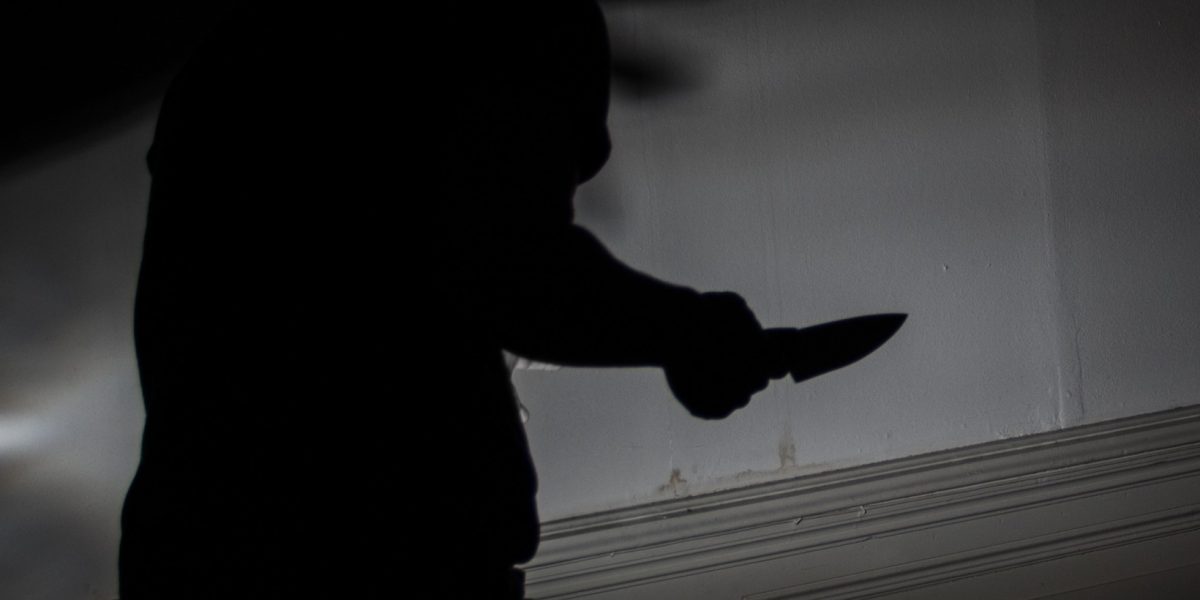 knife-376383.jpg - ReporterUrban