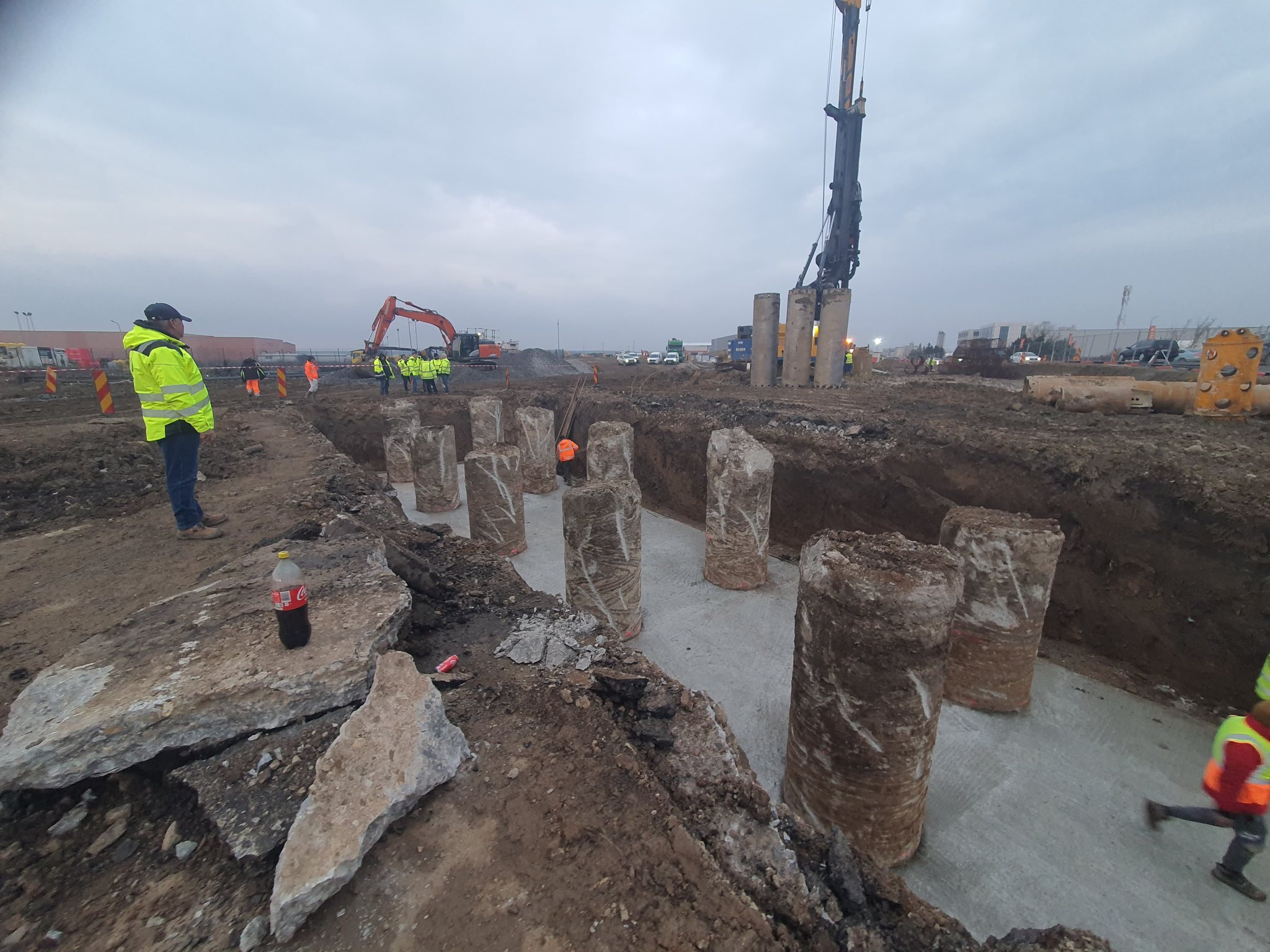 Gerul aspru din ianuarie a pus pe jar constructorii care lucrează pe ultimele tronsoane ale autostrăzii de centură a Bucureștiului, A0, lotul 3 Nord