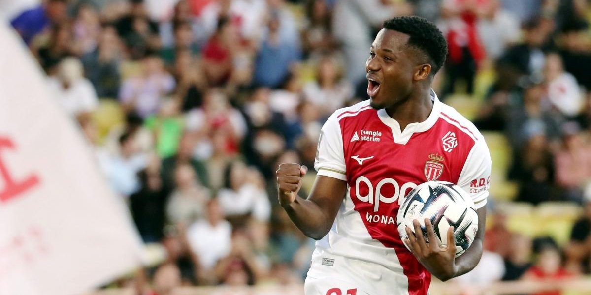 maxnewsspecialtwo361876.jpg - ReporterUrban