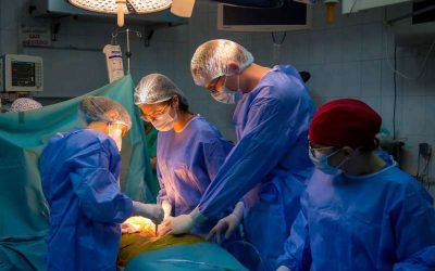 medici-operatie-transplant-chirurgie.jpg - ReporterUrban