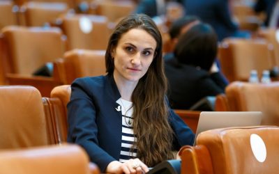 oana-toiu-usr-parlament-e1657040805130.jpg - ReporterUrban