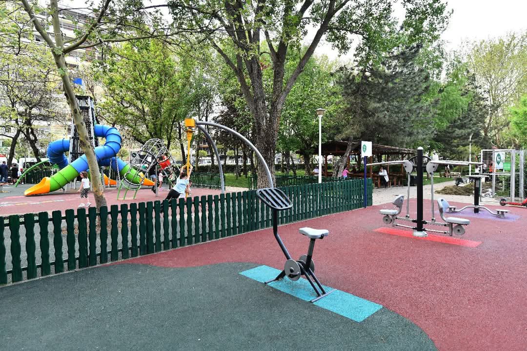 Primăria Sector 6 intenționează să aloce până la 80 milioane euro pentru modernizarea spațiilor de joacă și terenurilor sportive